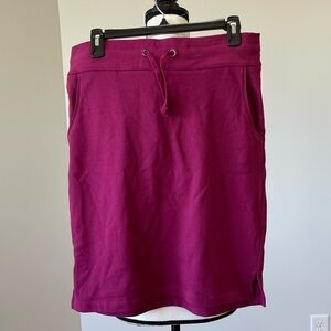 Agnes & Dora size small skirt in berry jersey knit work date casual new with tag